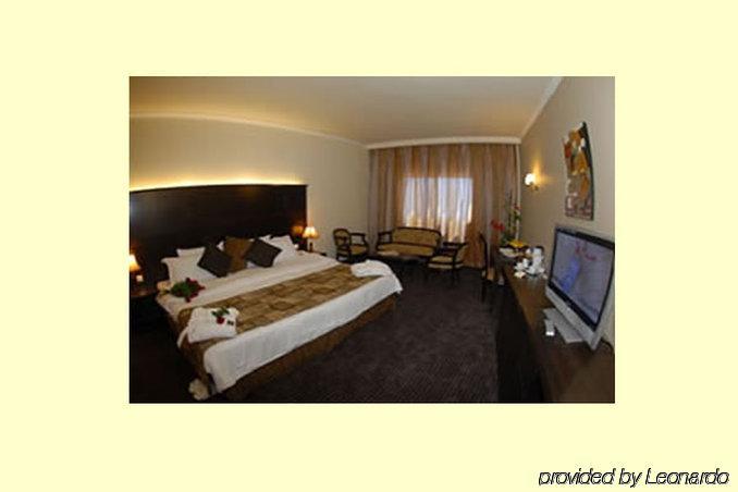 Sun Hills Suites Hotel Jounieh Bagian luar foto