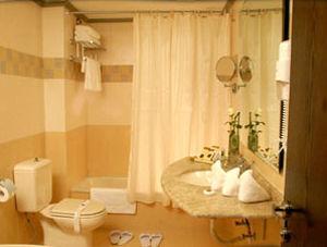 Sun Hills Suites Hotel Jounieh Bagian luar foto