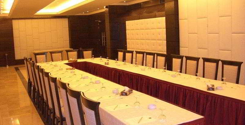 Sun Hills Suites Hotel Jounieh Bagian luar foto
